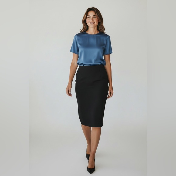 Alexander McQueen Black Virgin Wool Pencil Skirt NWT IT 38 / US 2 MSRP $650 - Picture 2 of 16